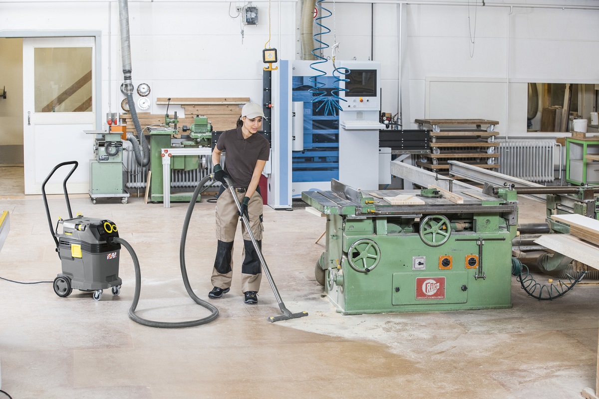 8 Common Mistakes To Avoid When Cleaning Industrial Spaces