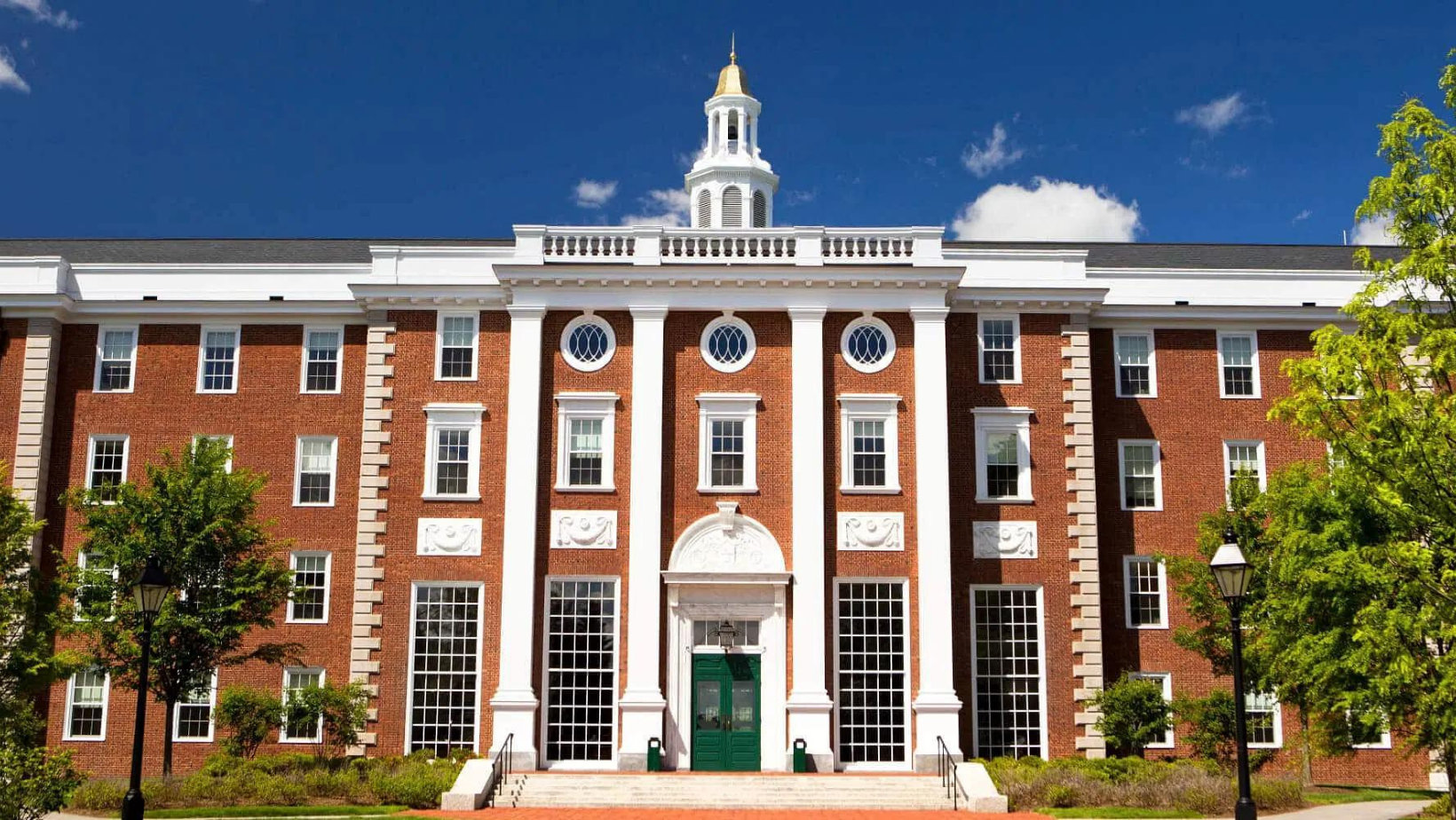 Ultimate 5 Guide to Harvard University Cambridge