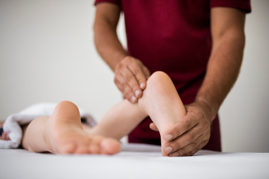 osteopathy-patoient-getting-tretment-massage