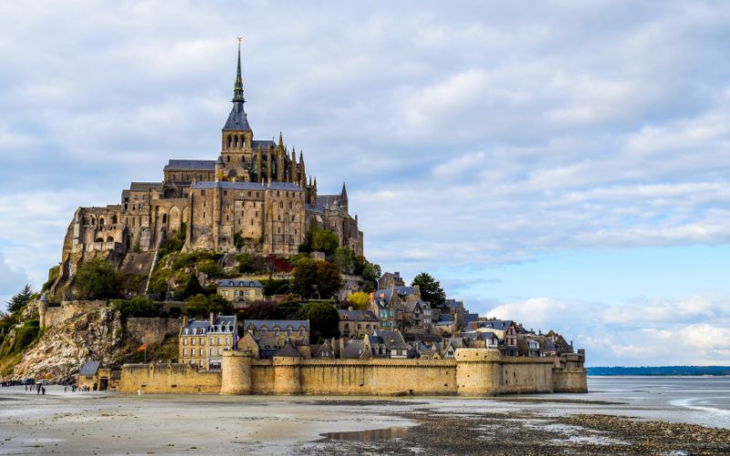 Top 5 Historic Sites to Visit in France