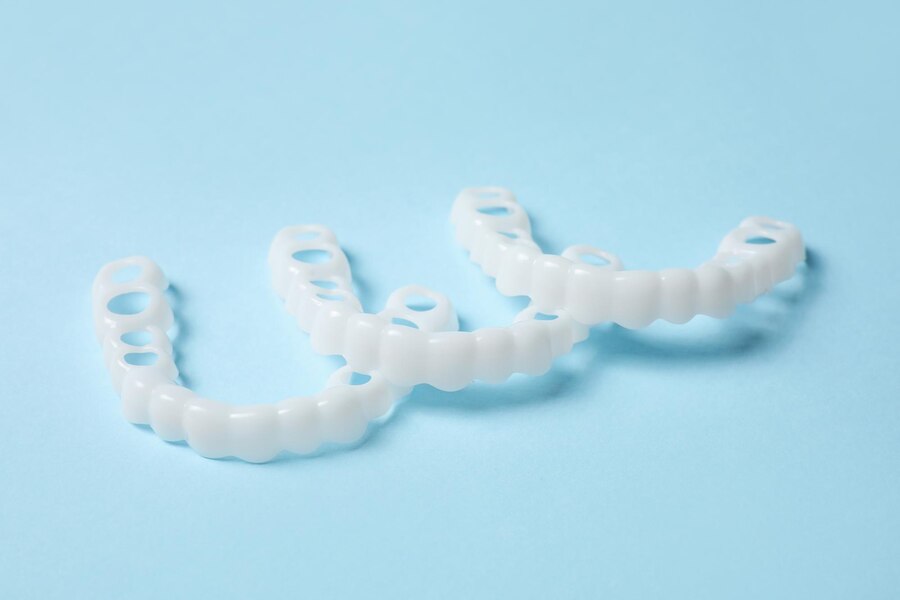 dental-mouth-guards-light-blue-background