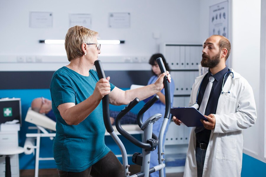 old-woman-receiving-physiotherapy