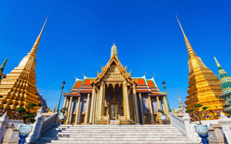 ṀTop 10 Must-Visit Attractions for a Memorable Trip to Bangkok